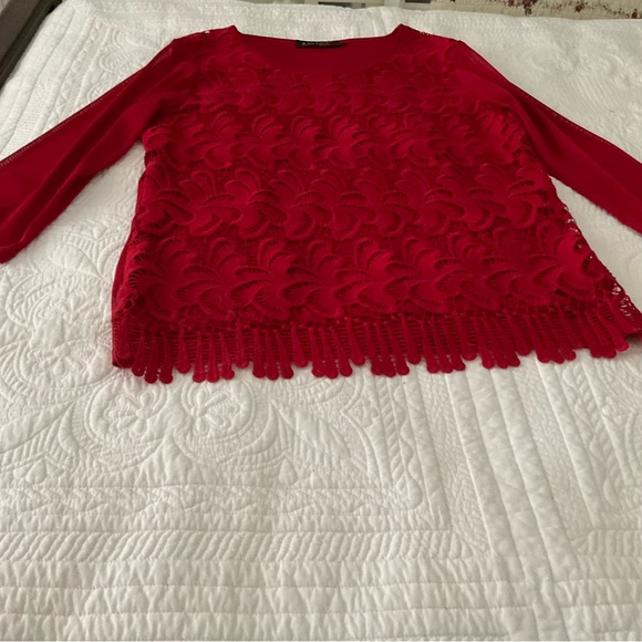 LAVENA FASHION, RED LACE BLOUSE WITH SCALLOP FRIDGE HEM, SIZE: L - Picture 5 of 12
